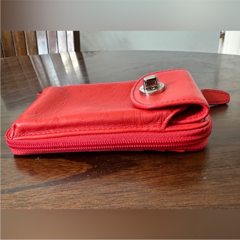 Coach Rare Vintage Campbell Red‎ Leather Universal Turn-Lock F50070 - Picture 7 of 15